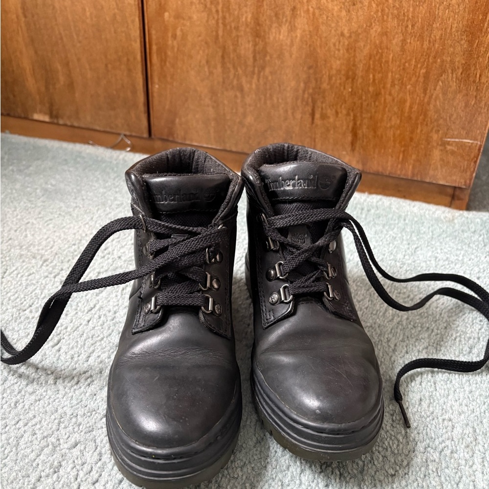 Timberland Women’s Black Leather Lace-Up Boots